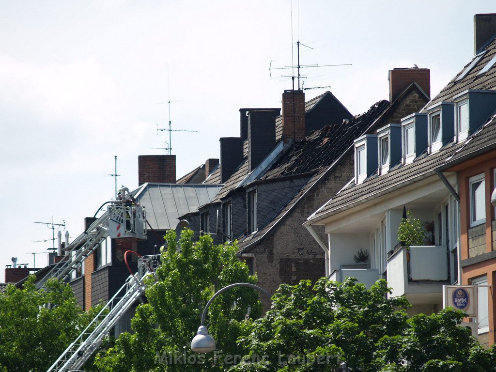 Dachstuhlbrand Koeln Kalk Kalker Hauptstr   P288.JPG